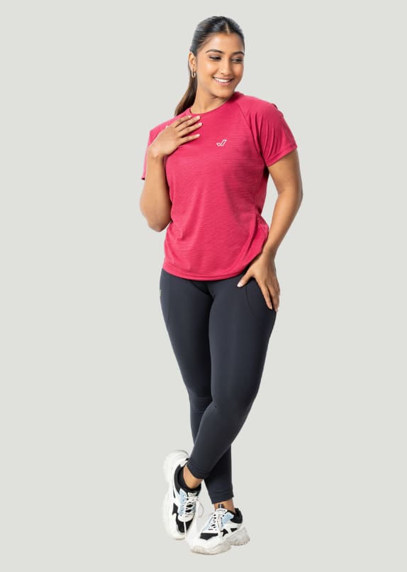 VYAYA Ultralight Tee - Womens Activewear Sports Tshirt - Red